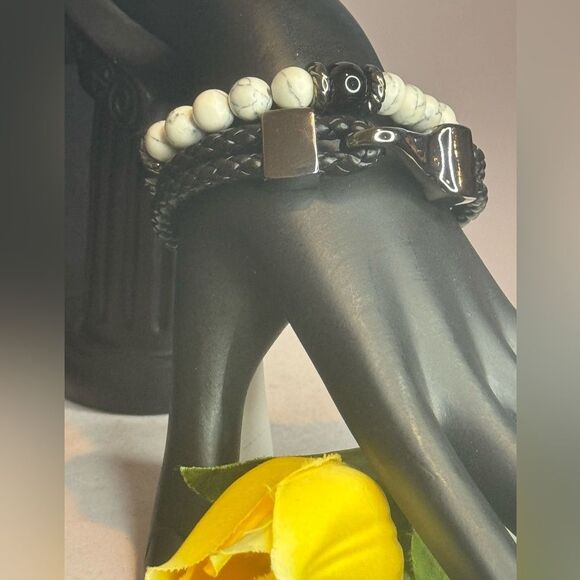 Guess 2 Piece Black Leather & White Marble Stretch Bracelet Unisex - Picture 2 of 8